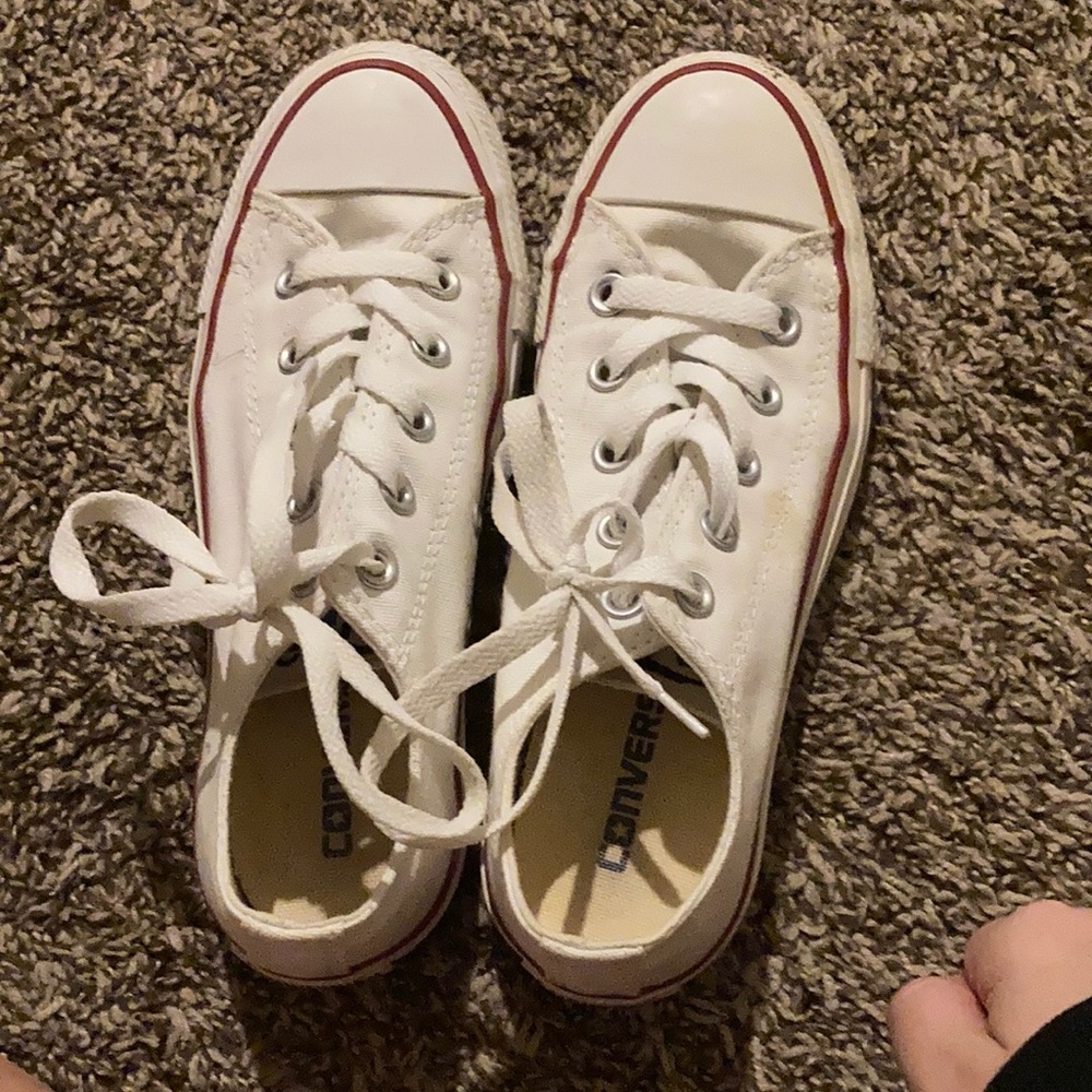Converse - Picture 1 of 3